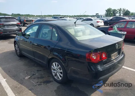 2010 Volkswagen Jetta Limited Edition from USA, damaged, VIN 3VWRZ7AJ4AM114494